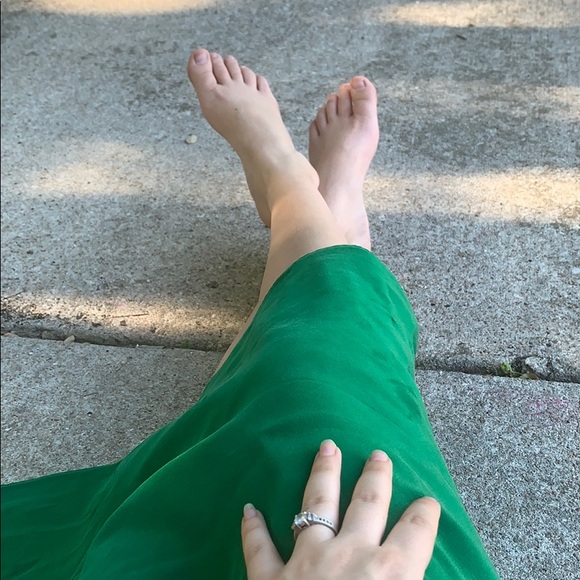 Meet your Posher, Alyssa - Picture 2 of 2